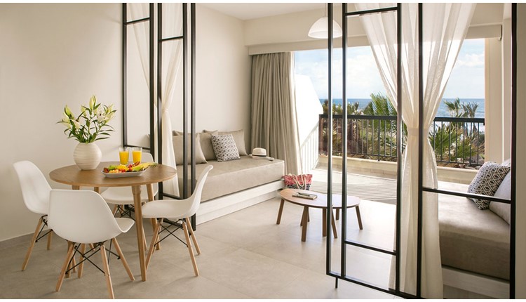 Louis Paphos Breeze - NR , Кипр