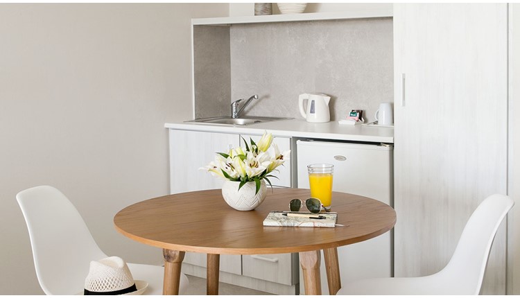 Louis Paphos Breeze - NR , Кипр