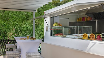 8375_Snack_Bar.jpg