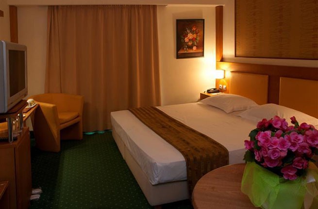 Athens Cypria Hotel, Афины