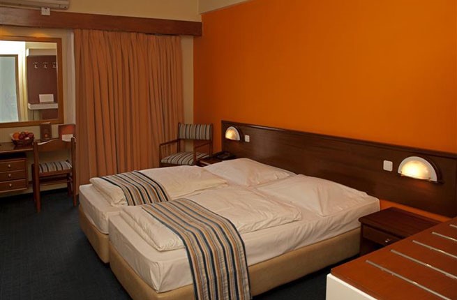 Athens Cypria Hotel, Афины