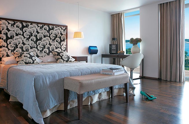 The Roc Club (ex. Grecotel Vouliagmeni Suites), Афины