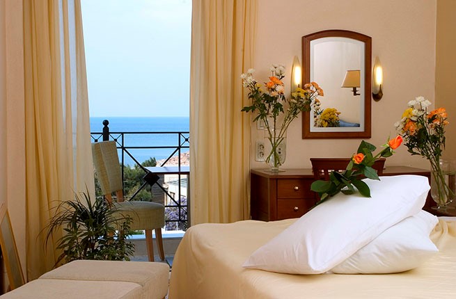 London Hotel - NR, Афины