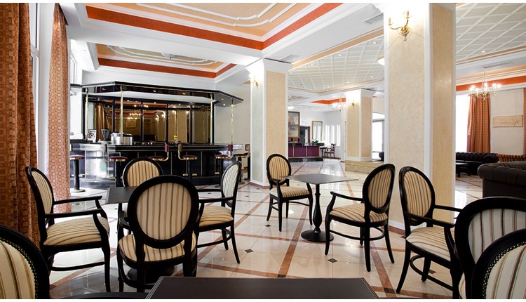 Achillion Palace, Крит