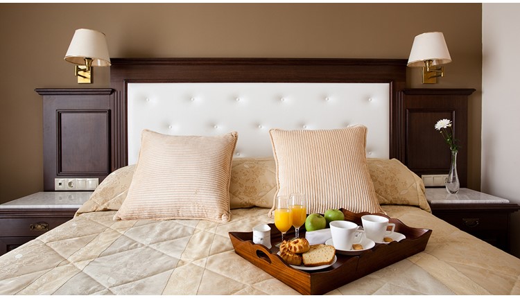 Achillion Palace, Крит