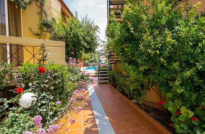 Elotia Hotel , Крит