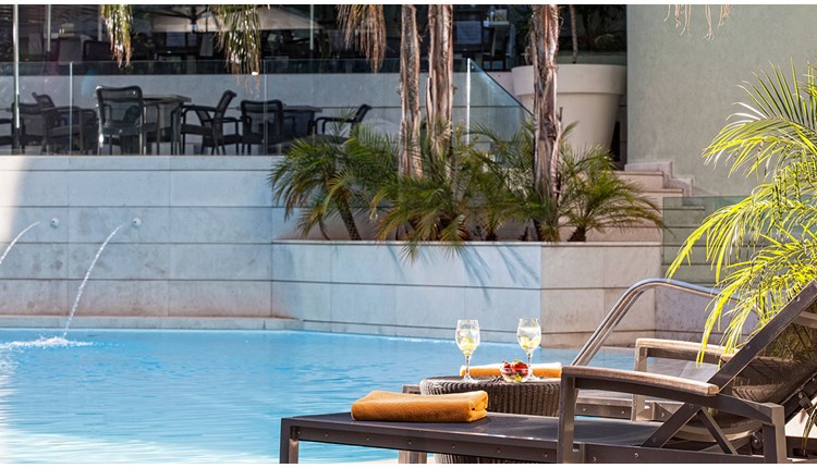 Galaxy Hotel, Крит