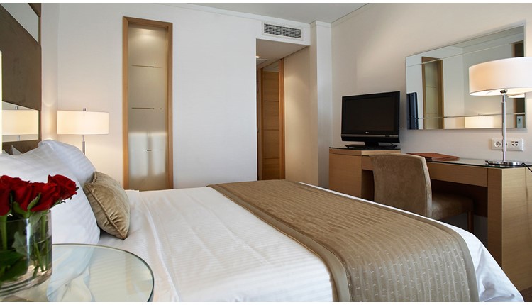 Galaxy Hotel, Крит