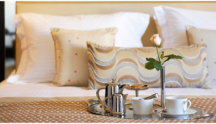 Galaxy Hotel, Крит