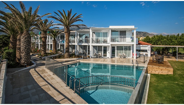 Happy Days - NR, Крит