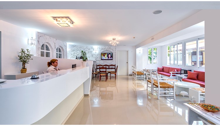 Happy Days - NR, Крит