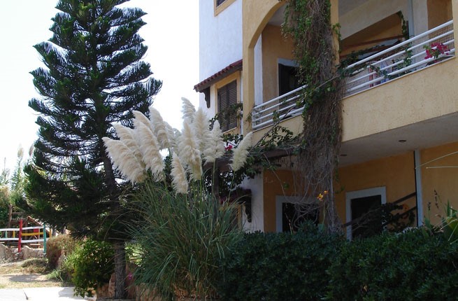 Iliostasi Beach Apartments - NR, Крит