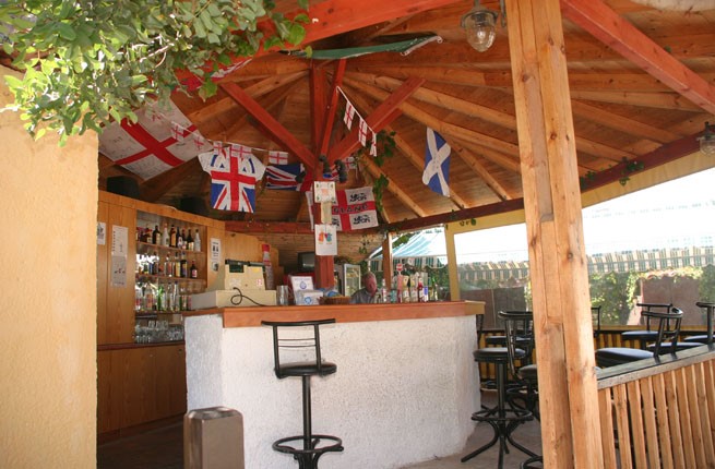 Iliostasi Beach Apartments - NR, Крит