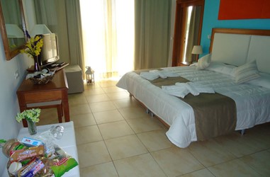 Crete-Beleon-Tours-Kiani-Beach-(19)_3583_Gallery.jpg