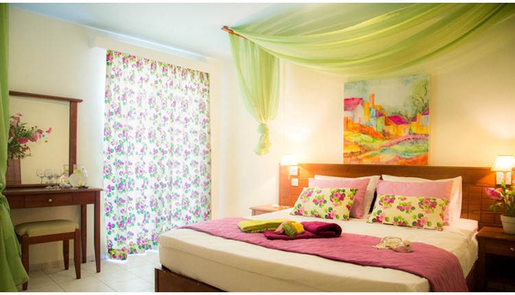 Philoxenia Hotel and Spa  Malia , Крит