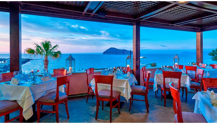Porto Platanias Beach Resort and Spa, Крит