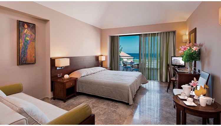 Porto Platanias Beach Resort and Spa, Крит