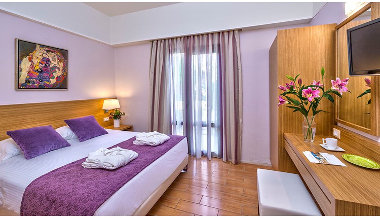 Porto Platanias Village Resort, Крит