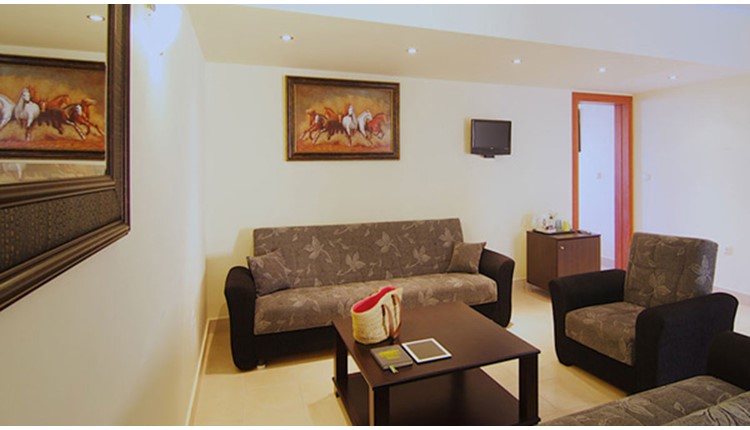 Solimar Aquamarine - NR, Крит