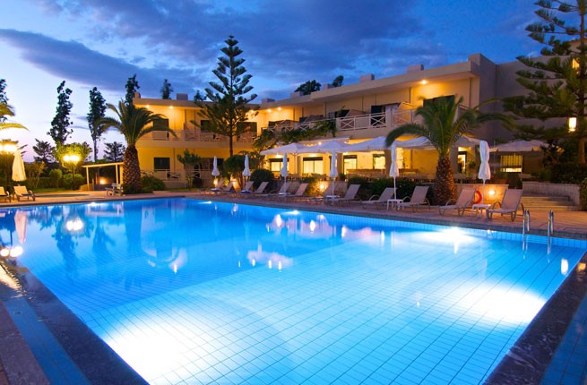 Solimar Ruby & Ruby Royal, Крит