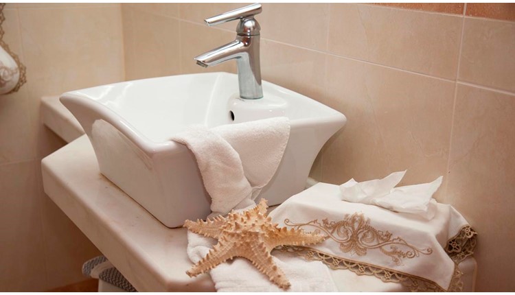 Thalia Deco, Крит