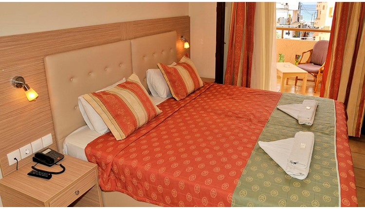 Thalia Deco, Крит