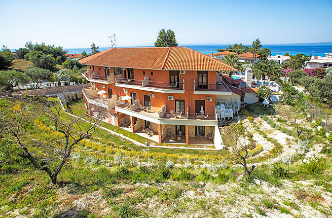 Anna Maria Paradise , Халкидики