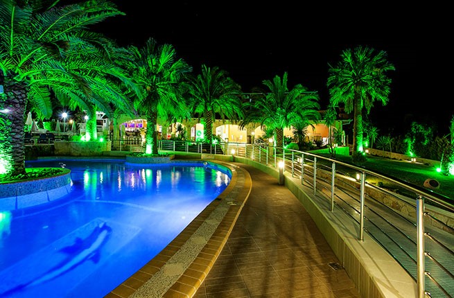 Anna Maria Paradise , Халкидики