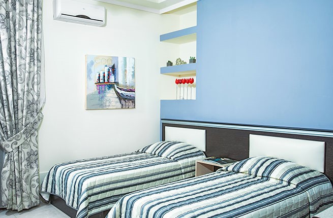 Anna Maria Paradise , Халкидики