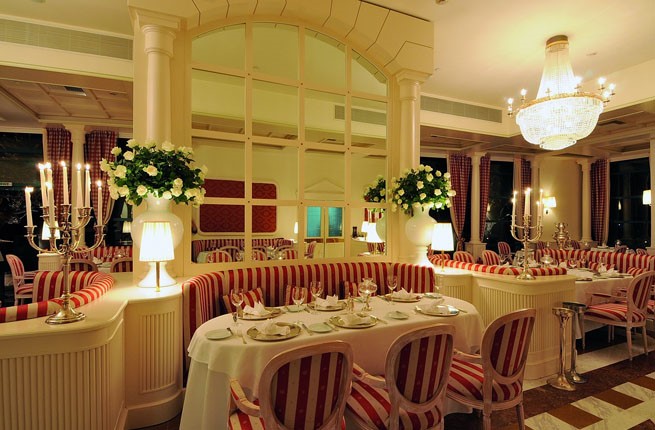 Club Hotel Casino Loutraki, Пелопоннес