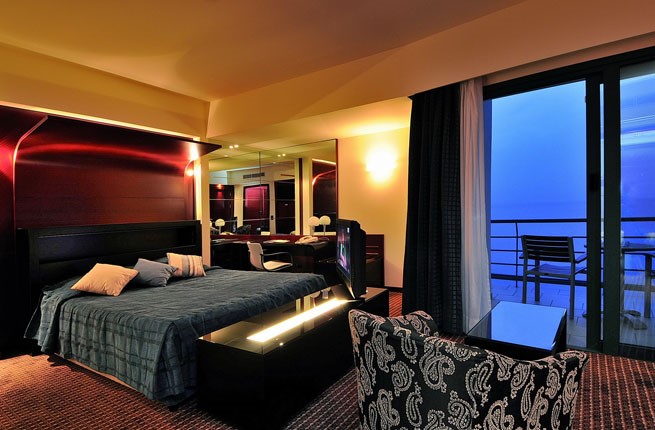 Club Hotel Casino Loutraki, Пелопоннес