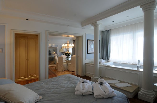 Club Hotel Casino Loutraki, Пелопоннес