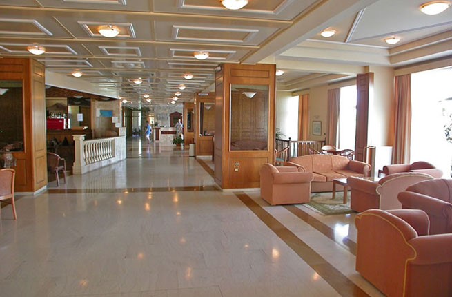 Pappas Hotel - NR, Пелопоннес