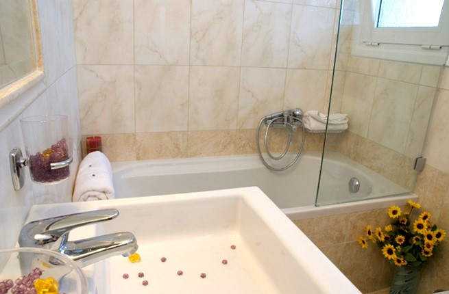 Pantheon Hotel - NR, Закинф