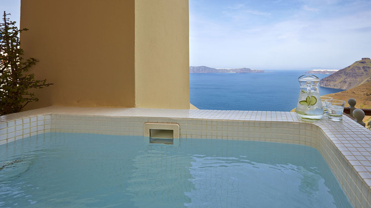 Superior Jacuzzi Suite sea View