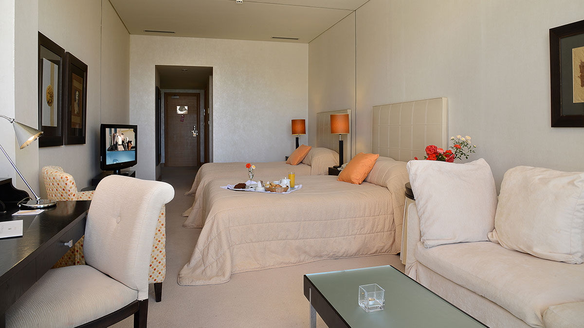 Family Comfort Room Mountain View