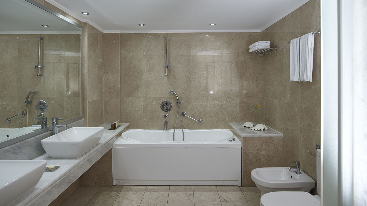 Suite Sea Front with Private Pool