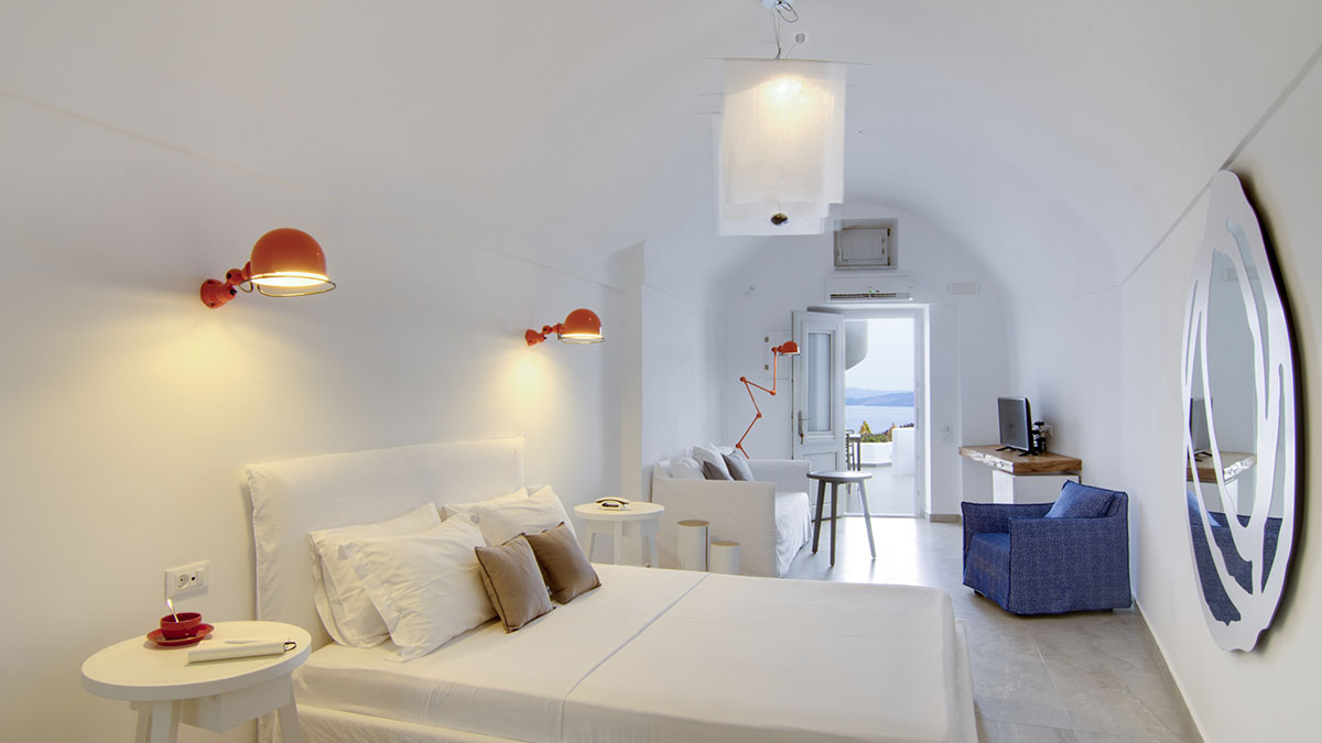 Pure Suite With Private Hot Tub & Caldera View