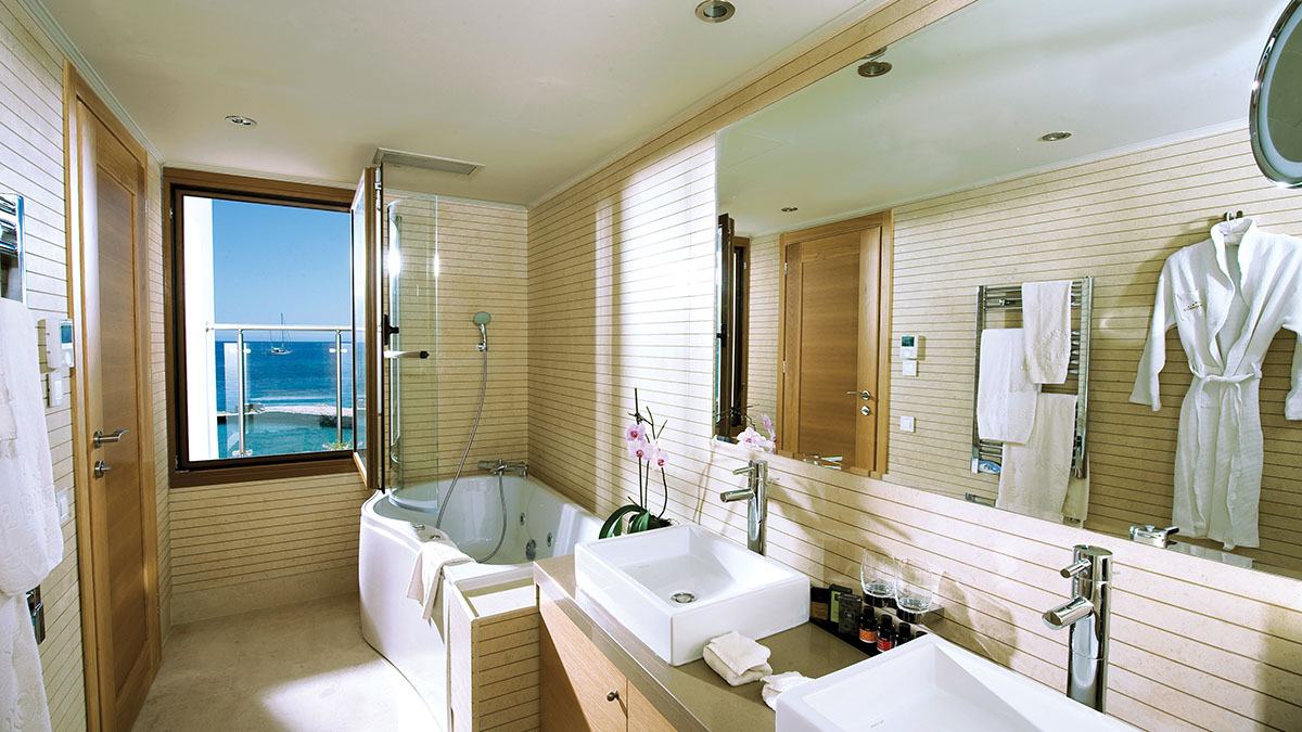 Peninsula Diamond Residence - ''Tilos'' 5 double &1 single bedroom with indoor and outdoor  private pool 