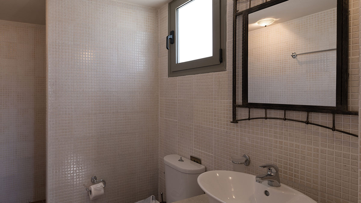 Villa with View (Villa Alpha)