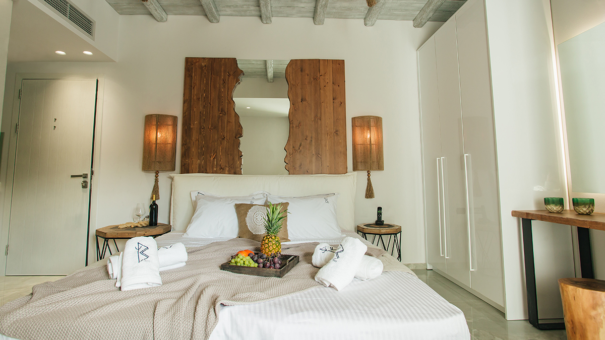 Triple Suite with Private Pool