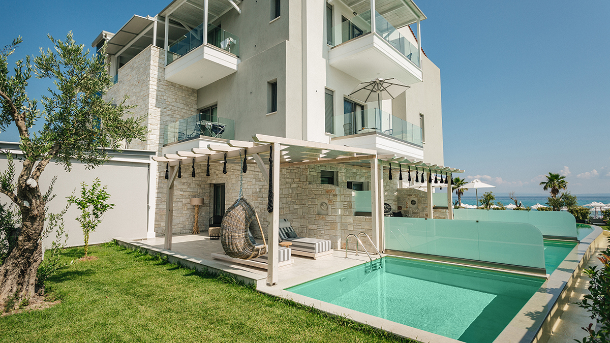 Triple Suite with Private Pool