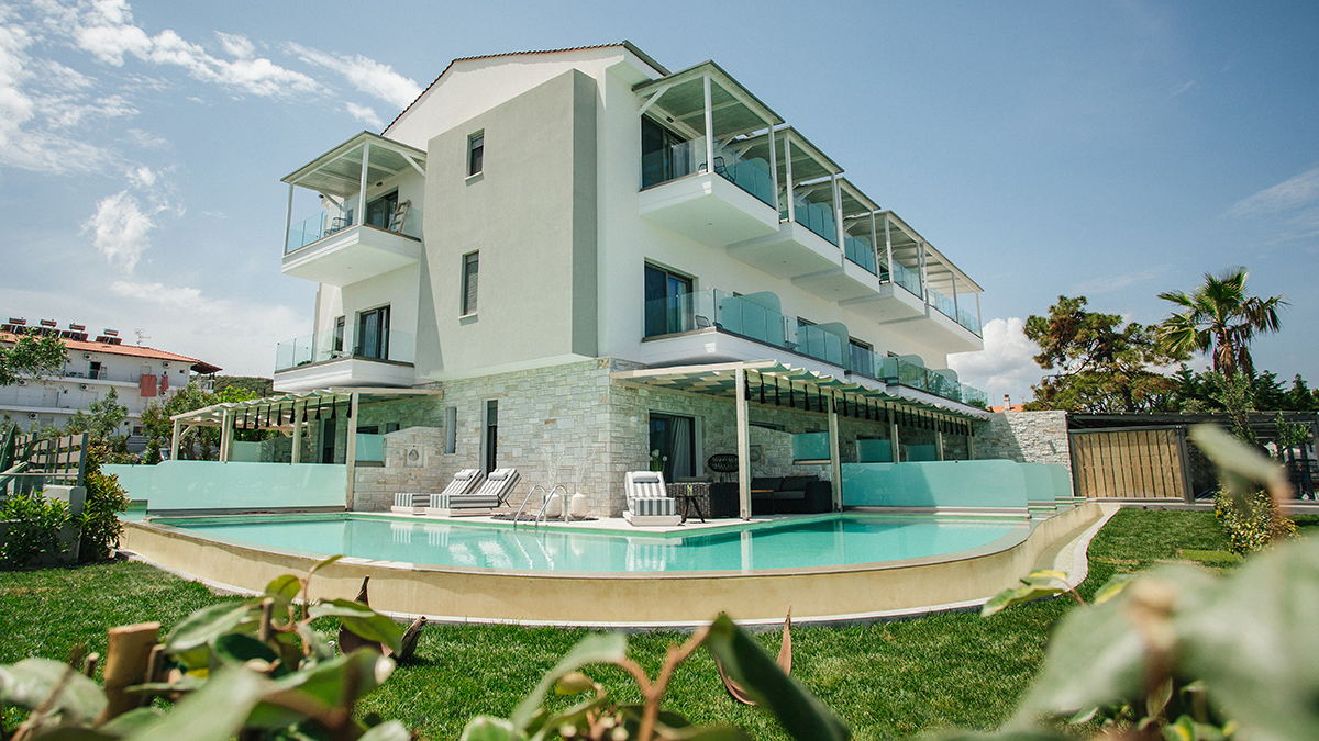 Blue Carpet Suite Sea View with Private Pool
