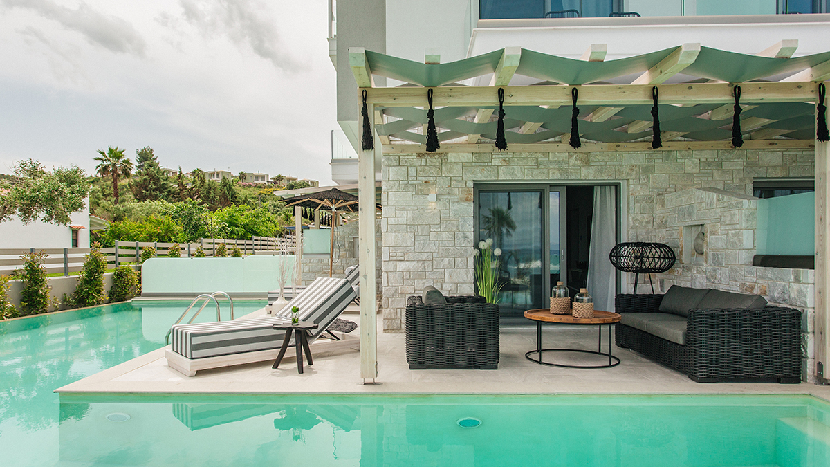 Blue Carpet Suite Sea View with Private Pool