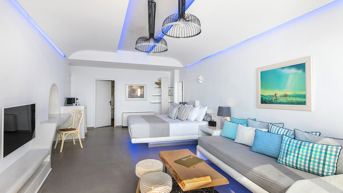 Fable Suite with Outdoor Hot Tub Caldera View 