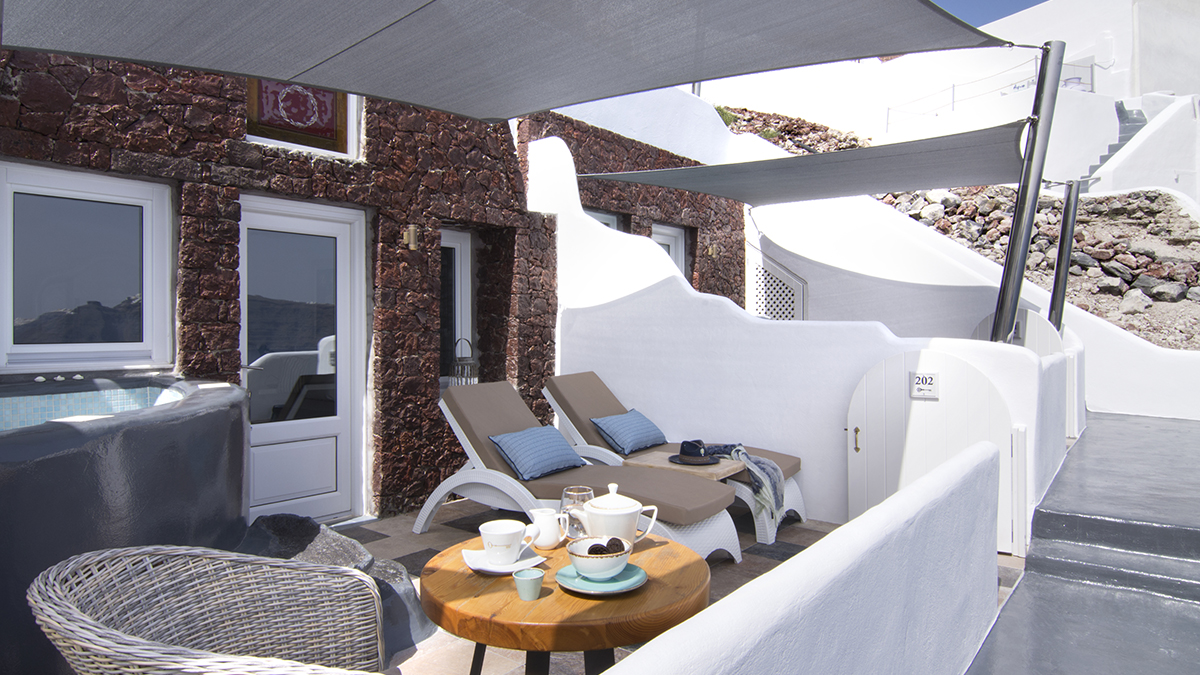 Legend Suite with Outdoor Hot Tub Caldera View 