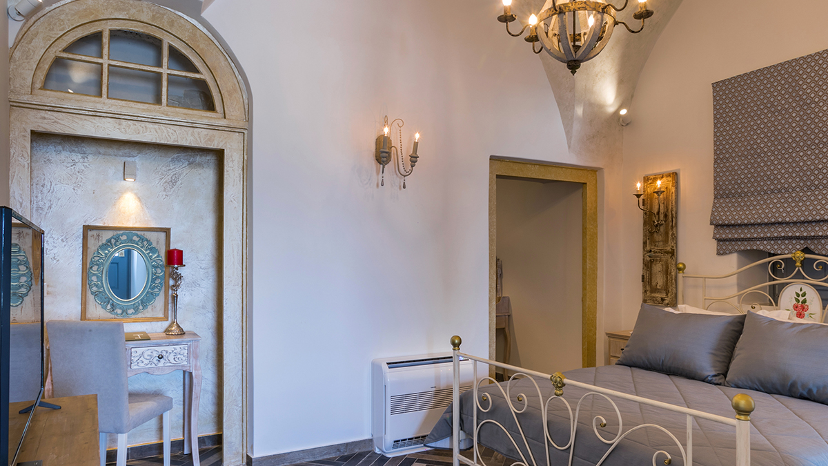 Belvedere Suite with Outdoor Hot Tub 