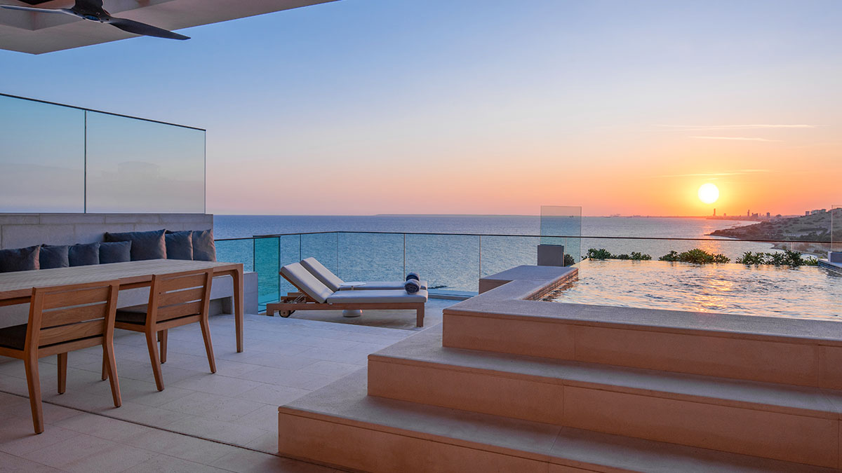 Roof Top Duplex Suite with Private Pool