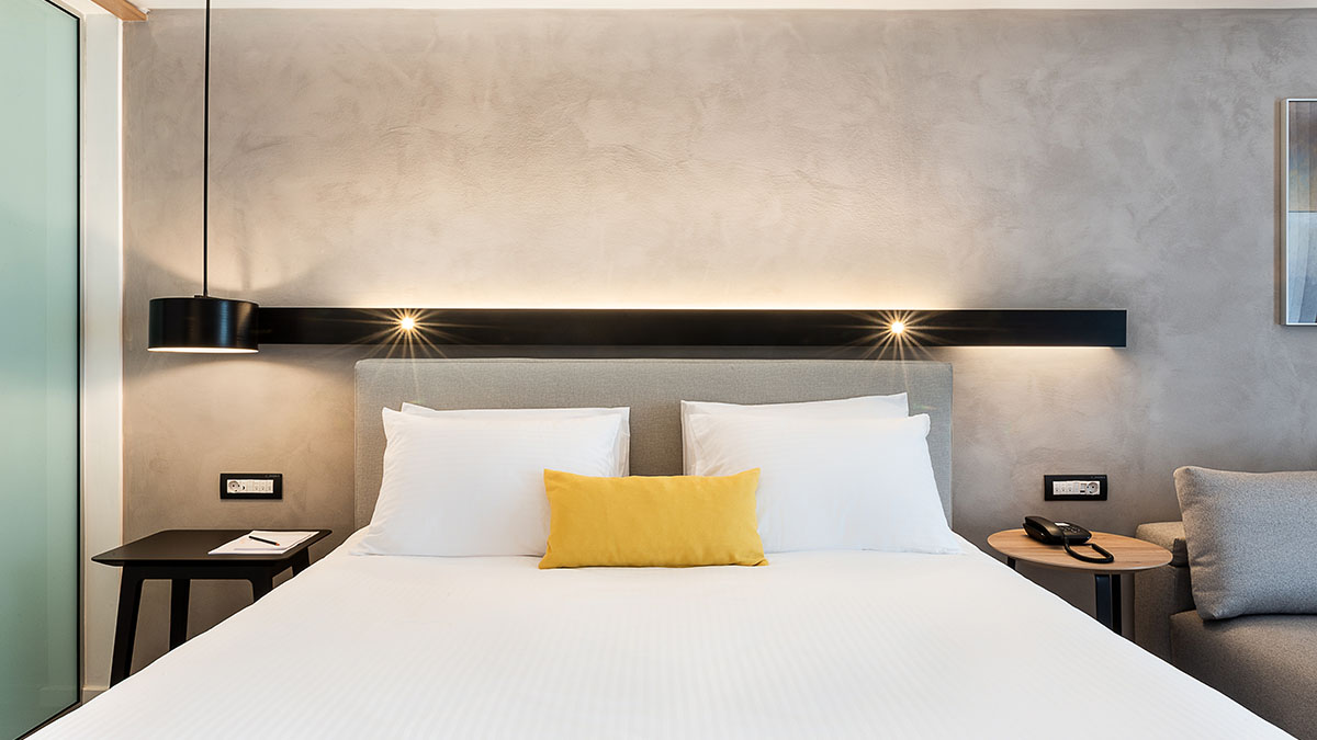 Classic Room Sharing Pool Side Sea View