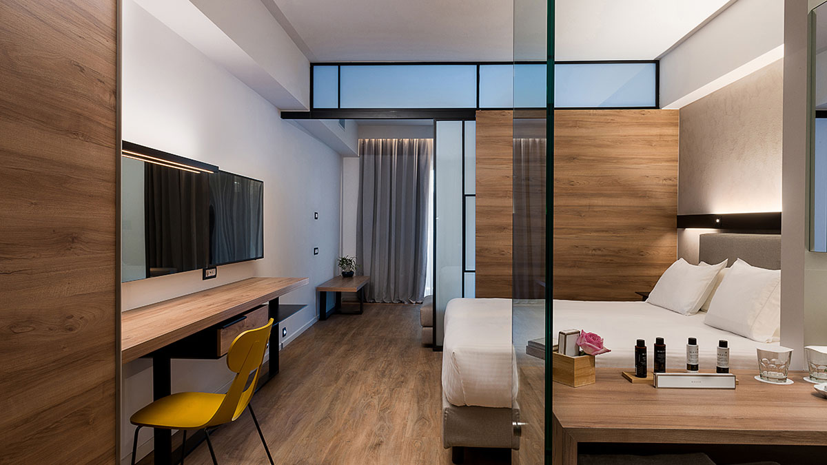 Junior Suite Sharing Pool 